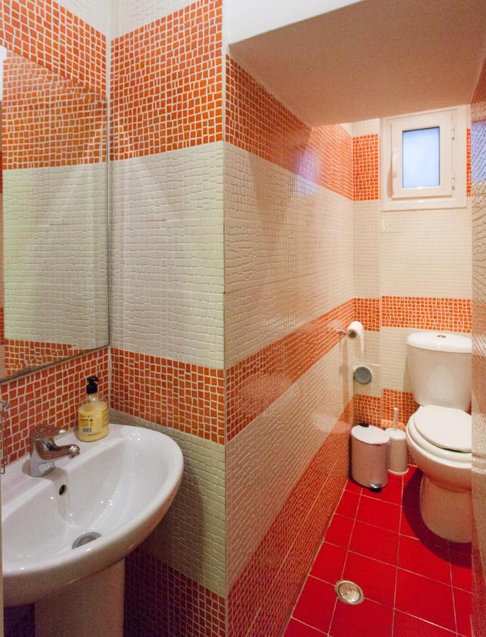 Psyri Neoclassical House Yard Free Parking Atenas Exterior foto